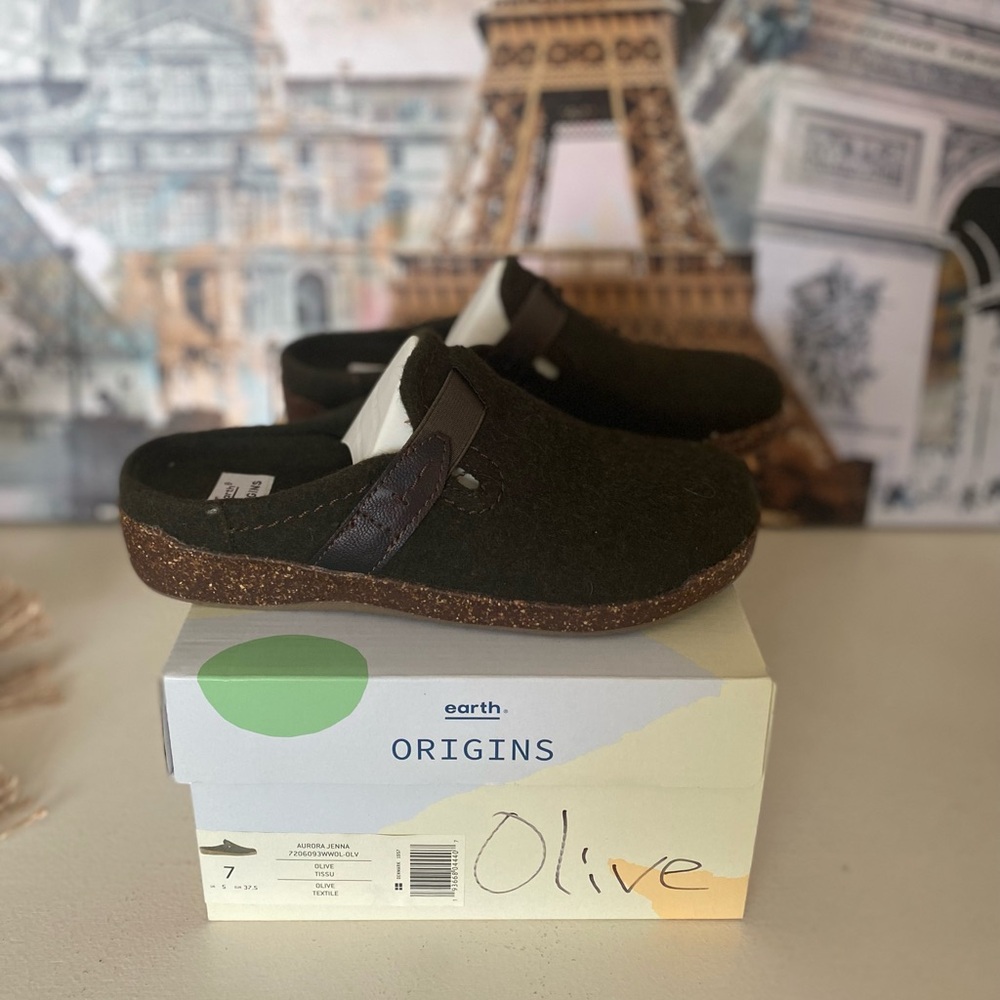 Earth Origins Aurora Jenna Olive Felt Mule Clog Slide Slip-On Shoes Womens 7 NIB